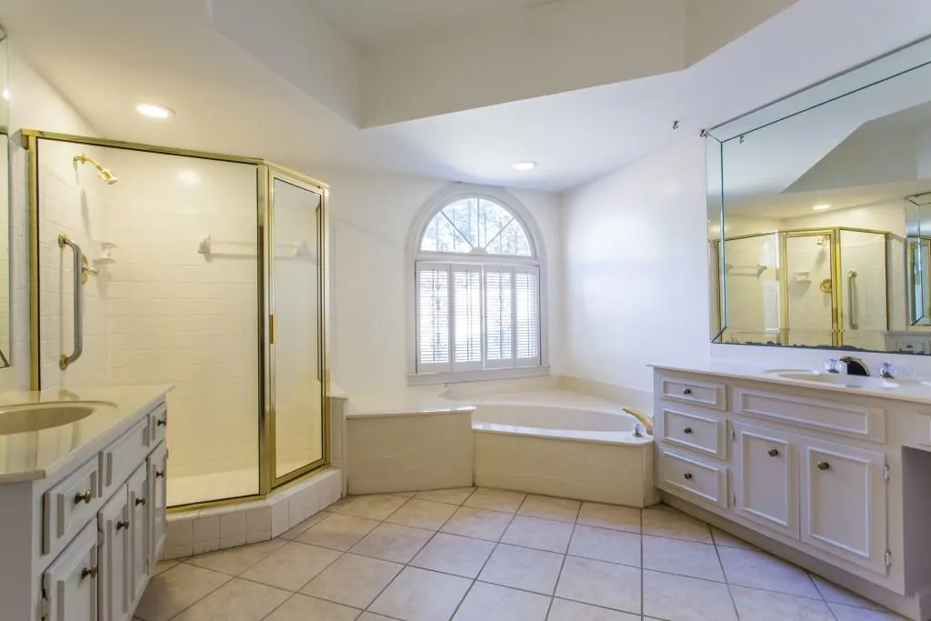 415 Greenlaurel Drive Ne, Atlanta, Georgia 30342, 3 Bedrooms Bedrooms, ,3 BathroomsBathrooms,Residential,Sold,415 Greenlaurel Drive Ne,5957229