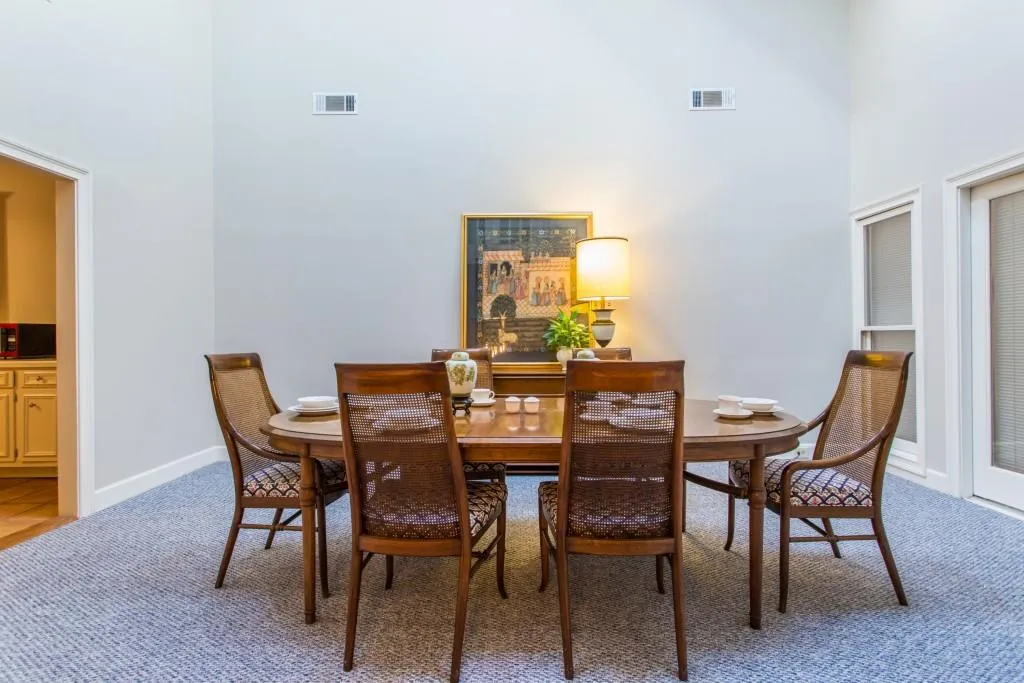 415 Greenlaurel Drive Ne, Atlanta, Georgia 30342, 3 Bedrooms Bedrooms, ,3 BathroomsBathrooms,Residential,Sold,415 Greenlaurel Drive Ne,5957229