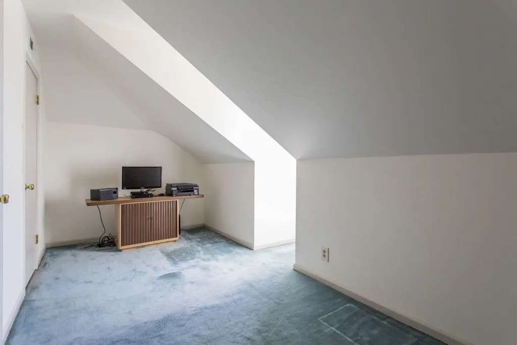 415 Greenlaurel Drive Ne, Atlanta, Georgia 30342, 3 Bedrooms Bedrooms, ,3 BathroomsBathrooms,Residential,Sold,415 Greenlaurel Drive Ne,5957229