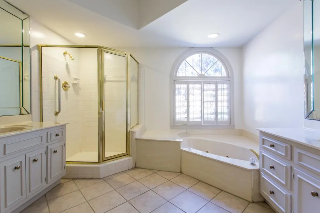 415 Greenlaurel Drive Ne, Atlanta, Georgia 30342, 3 Bedrooms Bedrooms, ,3 BathroomsBathrooms,Residential,Sold,415 Greenlaurel Drive Ne,5957229