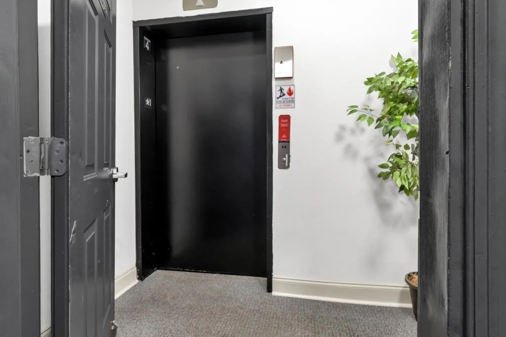 2230 Cheshire Bridge Road Unit 412, Atlanta, Georgia 30324, 2 Bedrooms Bedrooms, ,2 BathroomsBathrooms,Residential,For Sale,2230 Cheshire Bridge Road Unit 412,7558397