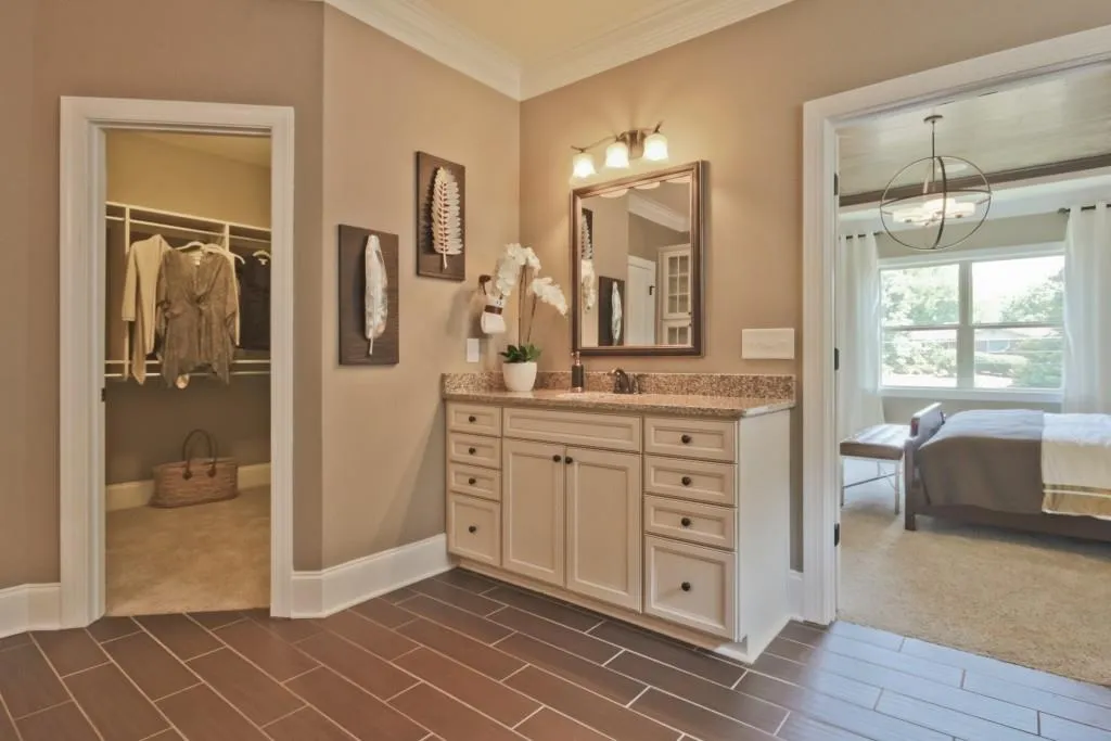 115 Austin Drive, Sandy Springs, Georgia 30328, 5 Bedrooms Bedrooms, ,4 BathroomsBathrooms,Residential,Sold,115 Austin Drive,5566642