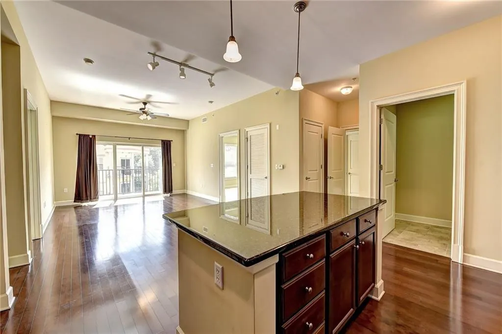 200 River Vista Drive Unit 728, Atlanta, Georgia 30339, 2 Bedrooms Bedrooms, ,2 BathroomsBathrooms,Residential,Sold,200 River Vista Drive Unit 728,6057053