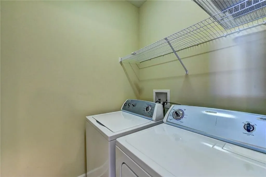 200 River Vista Drive Unit 728, Atlanta, Georgia 30339, 2 Bedrooms Bedrooms, ,2 BathroomsBathrooms,Residential,Sold,200 River Vista Drive Unit 728,6057053