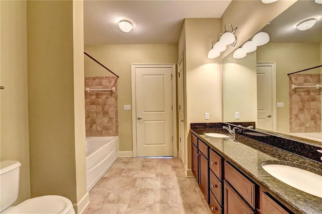 200 River Vista Drive Unit 728, Atlanta, Georgia 30339, 2 Bedrooms Bedrooms, ,2 BathroomsBathrooms,Residential,Sold,200 River Vista Drive Unit 728,6057053