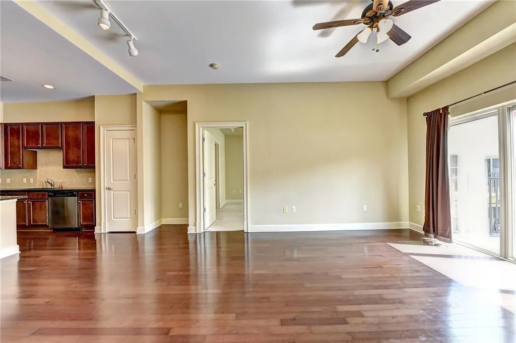 200 River Vista Drive Unit 728, Atlanta, Georgia 30339, 2 Bedrooms Bedrooms, ,2 BathroomsBathrooms,Residential,Sold,200 River Vista Drive Unit 728,6057053