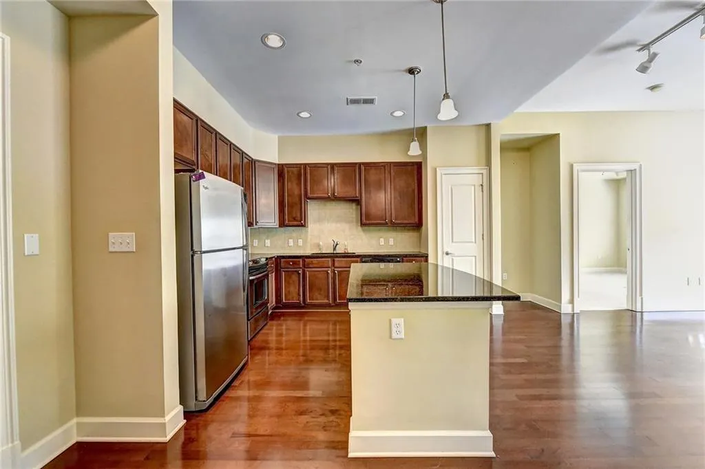 200 River Vista Drive Unit 728, Atlanta, Georgia 30339, 2 Bedrooms Bedrooms, ,2 BathroomsBathrooms,Residential,Sold,200 River Vista Drive Unit 728,6057053