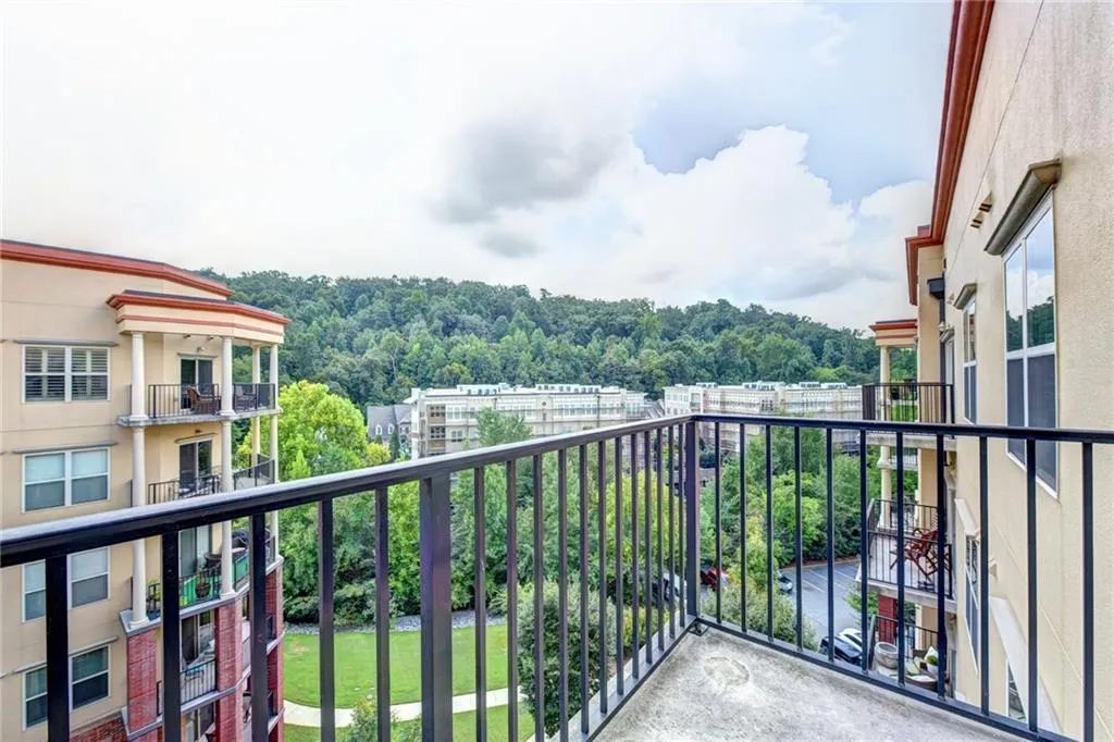200 River Vista Drive Unit 728, Atlanta, Georgia 30339, 2 Bedrooms Bedrooms, ,2 BathroomsBathrooms,Residential,Sold,200 River Vista Drive Unit 728,6057053