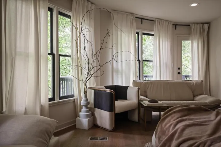 595 Overbrook Drive Nw, Atlanta, Georgia 30318