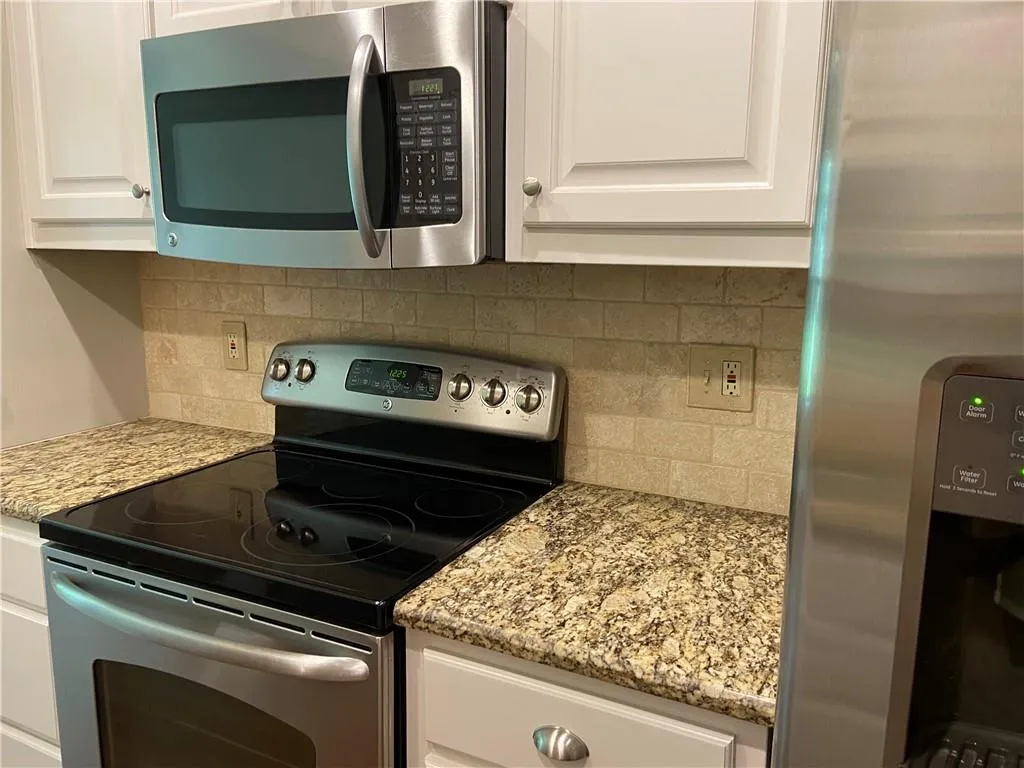 1804 Huntingdon Chase, Atlanta, Georgia 30350, 2 Bedrooms Bedrooms, ,2 BathroomsBathrooms,Residential,Sold,1804 Huntingdon Chase,6920185