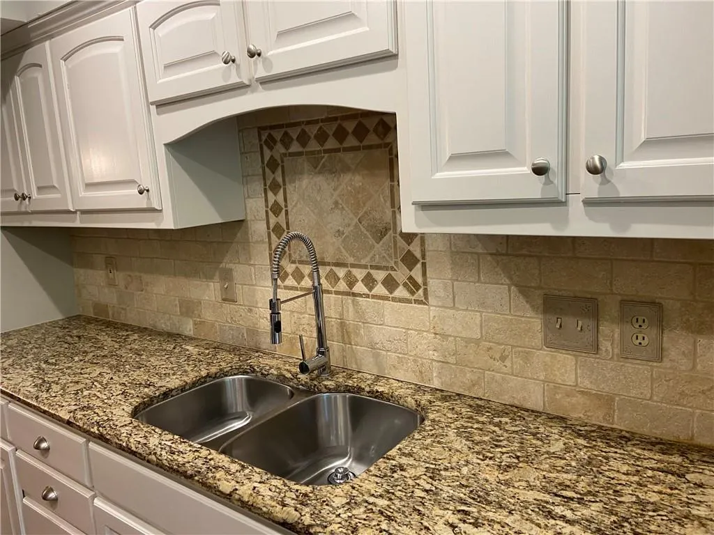 1804 Huntingdon Chase, Atlanta, Georgia 30350, 2 Bedrooms Bedrooms, ,2 BathroomsBathrooms,Residential,Sold,1804 Huntingdon Chase,6920185