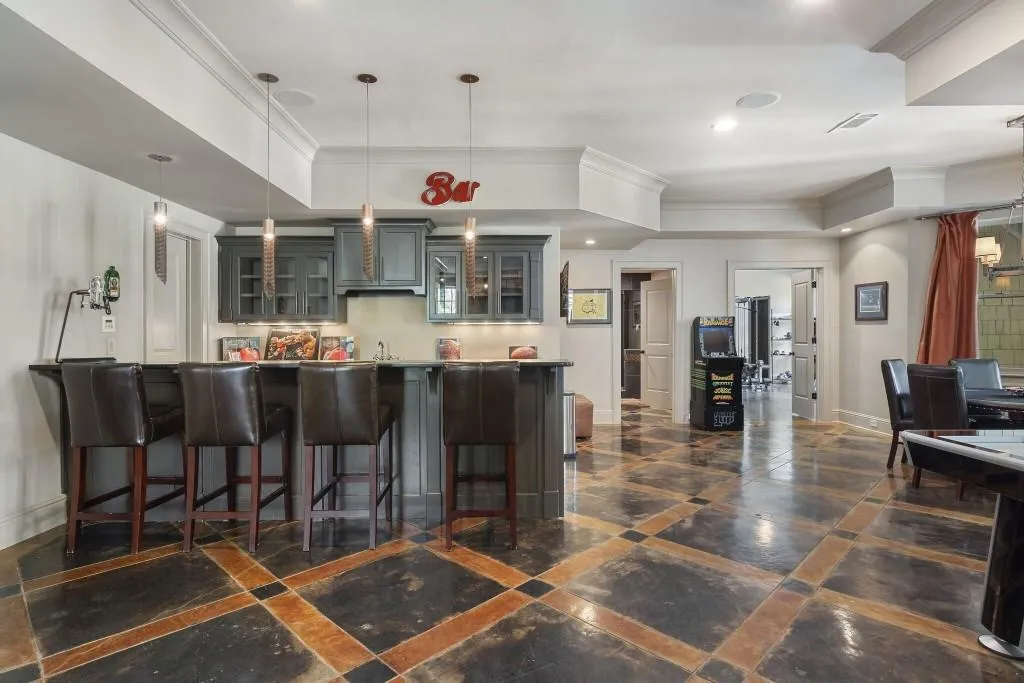 2904 Arden Road Nw, Atlanta, Georgia 30327, 5 Bedrooms Bedrooms, ,6 BathroomsBathrooms,Residential,For Sale,2904 Arden Road Nw,7633990