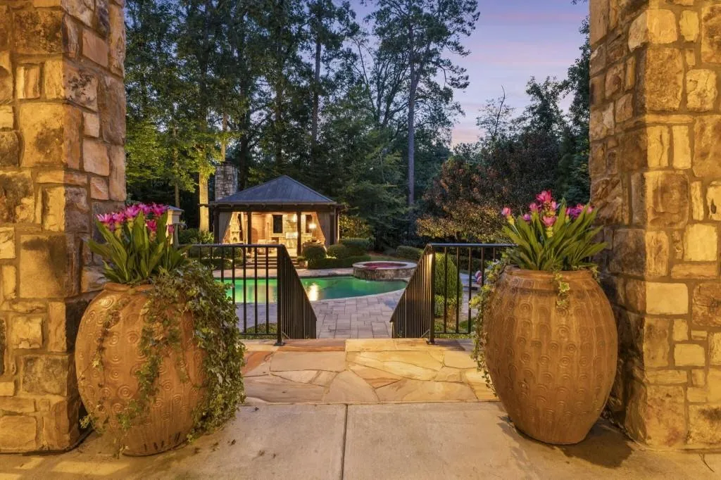 2904 Arden Road Nw, Atlanta, Georgia 30327, 5 Bedrooms Bedrooms, ,6 BathroomsBathrooms,Residential,For Sale,2904 Arden Road Nw,7633990