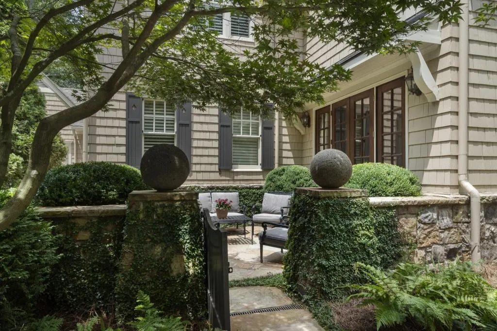 2904 Arden Road Nw, Atlanta, Georgia 30327, 5 Bedrooms Bedrooms, ,6 BathroomsBathrooms,Residential,For Sale,2904 Arden Road Nw,7633990