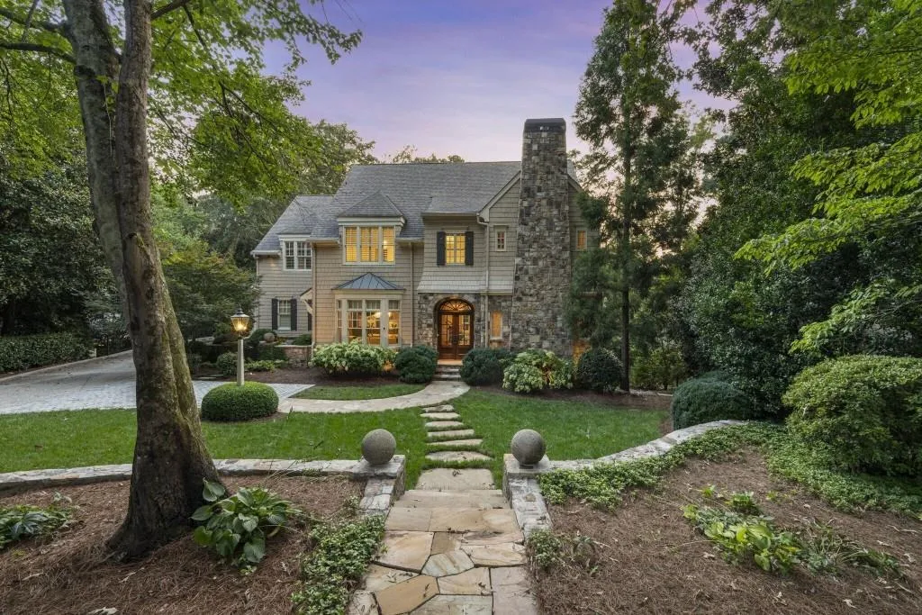 2904 Arden Road Nw, Atlanta, Georgia 30327, 5 Bedrooms Bedrooms, ,6 BathroomsBathrooms,Residential,For Sale,2904 Arden Road Nw,7633990
