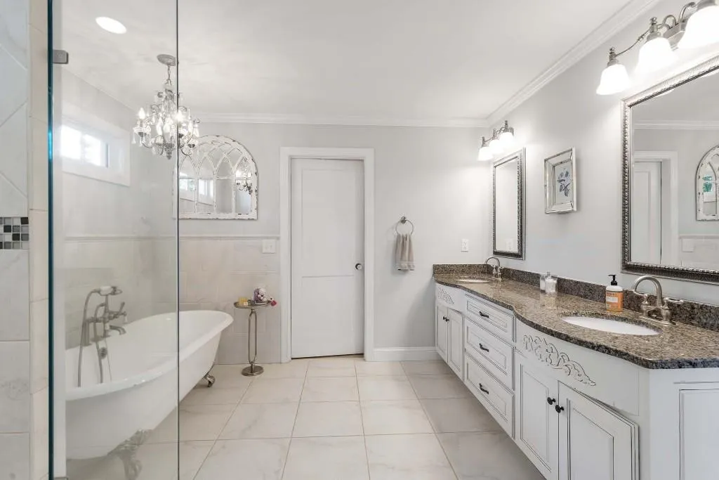 225 Midvale Drive Ne, Atlanta, Georgia 30342, 4 Bedrooms Bedrooms, ,3 BathroomsBathrooms,Residential,For Sale,225 Midvale Drive Ne,7629408