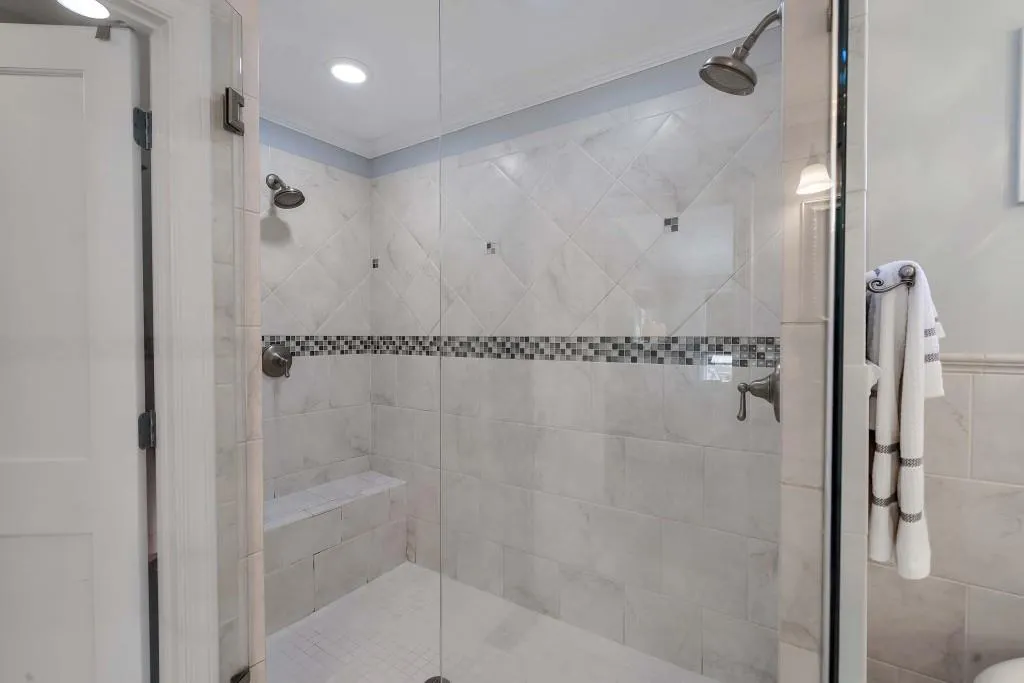 225 Midvale Drive Ne, Atlanta, Georgia 30342, 4 Bedrooms Bedrooms, ,3 BathroomsBathrooms,Residential,For Sale,225 Midvale Drive Ne,7629408