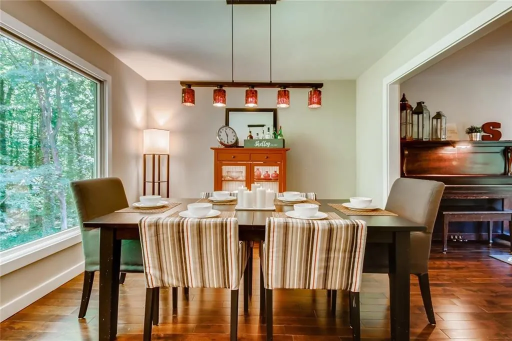 7520 Winters Chapel Road, Atlanta, Georgia 30350, 4 Bedrooms Bedrooms, ,2 BathroomsBathrooms,Residential,Sold,7520 Winters Chapel Road,6733112