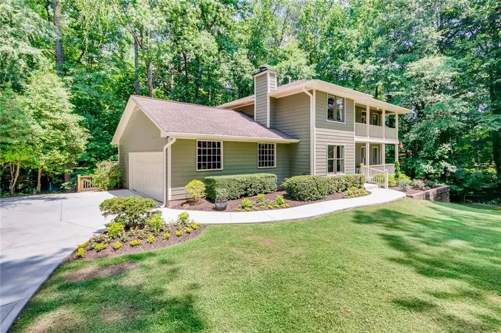 7520 Winters Chapel Road, Atlanta, Georgia 30350, 4 Bedrooms Bedrooms, ,2 BathroomsBathrooms,Residential,Sold,7520 Winters Chapel Road,6733112