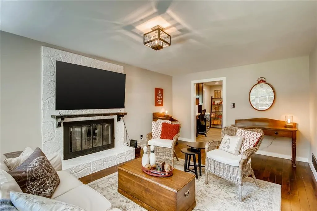 7520 Winters Chapel Road, Atlanta, Georgia 30350, 4 Bedrooms Bedrooms, ,2 BathroomsBathrooms,Residential,Sold,7520 Winters Chapel Road,6733112