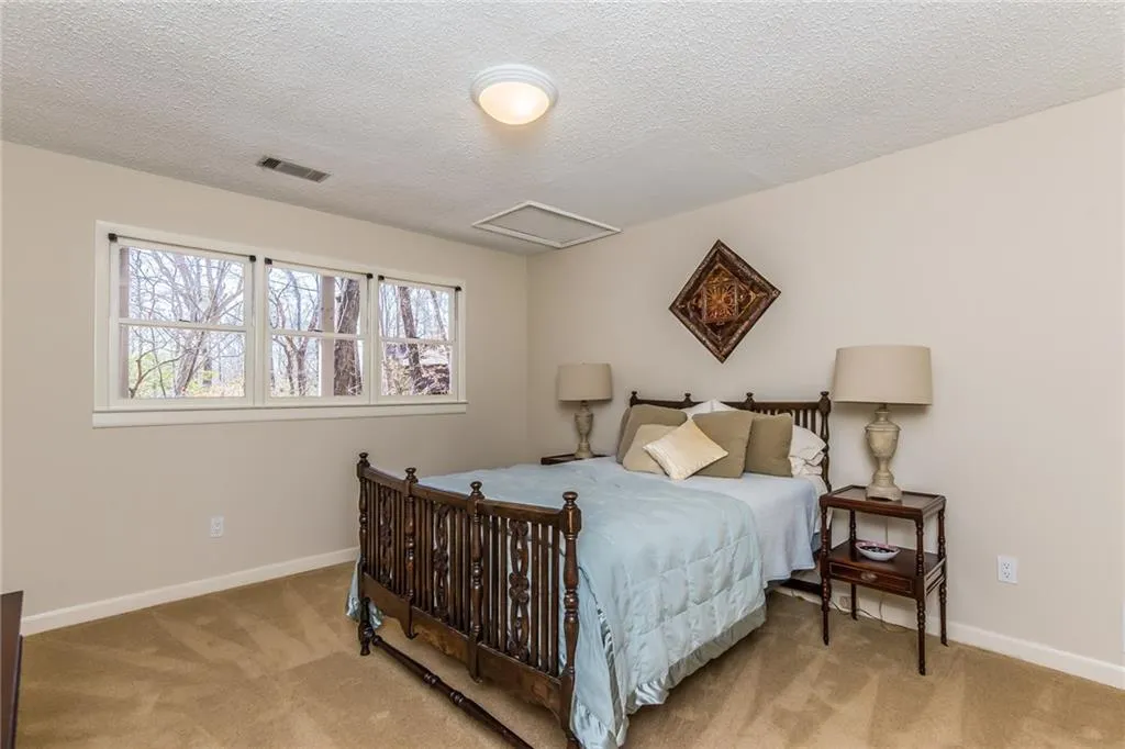 5530 W Idlewood Lane, Atlanta, Georgia 30327, 5 Bedrooms Bedrooms, ,3 BathroomsBathrooms,Residential,Sold,5530 W Idlewood Lane,5819312