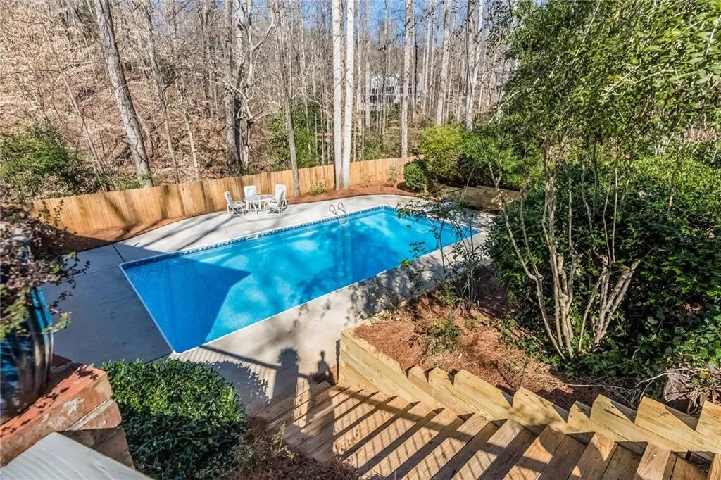 5530 W Idlewood Lane, Atlanta, Georgia 30327, 5 Bedrooms Bedrooms, ,3 BathroomsBathrooms,Residential,Sold,5530 W Idlewood Lane,5819312