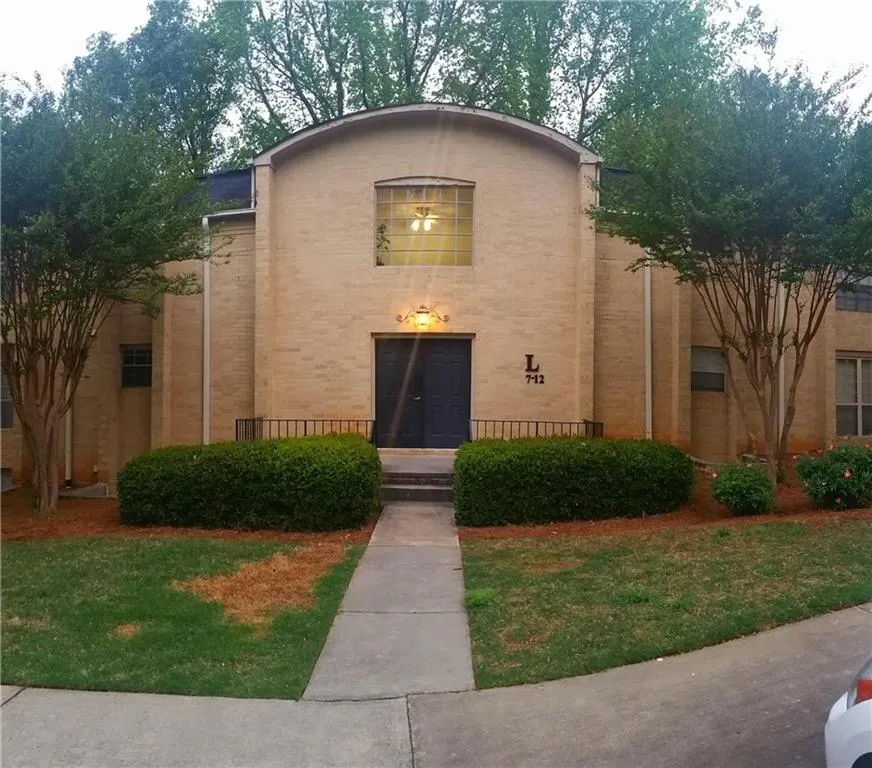 5400 Roswell Road Unit L9, Atlanta, Georgia 30342, 2 Bedrooms Bedrooms, ,2 BathroomsBathrooms,Residential,Sold,5400 Roswell Road Unit L9,5996407 5400 Roswell Road Unit L9, Atlanta, Georgia 30342, 2 Bedrooms Bedrooms, ,2 BathroomsBathrooms,Residential,Sold,5400 Roswell Road Unit L9,5996407