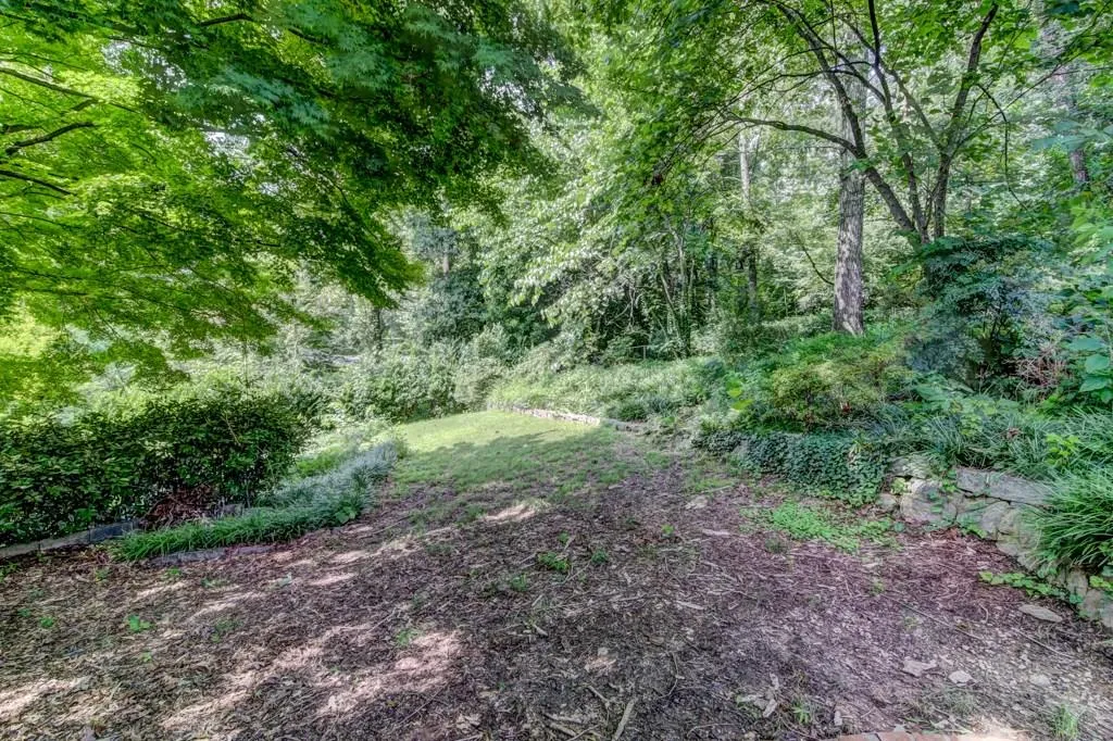 435 Elden Drive, Sandy Springs, Georgia 30342, 3 Bedrooms Bedrooms, ,2 BathroomsBathrooms,Residential,Sold,435 Elden Drive,6062749