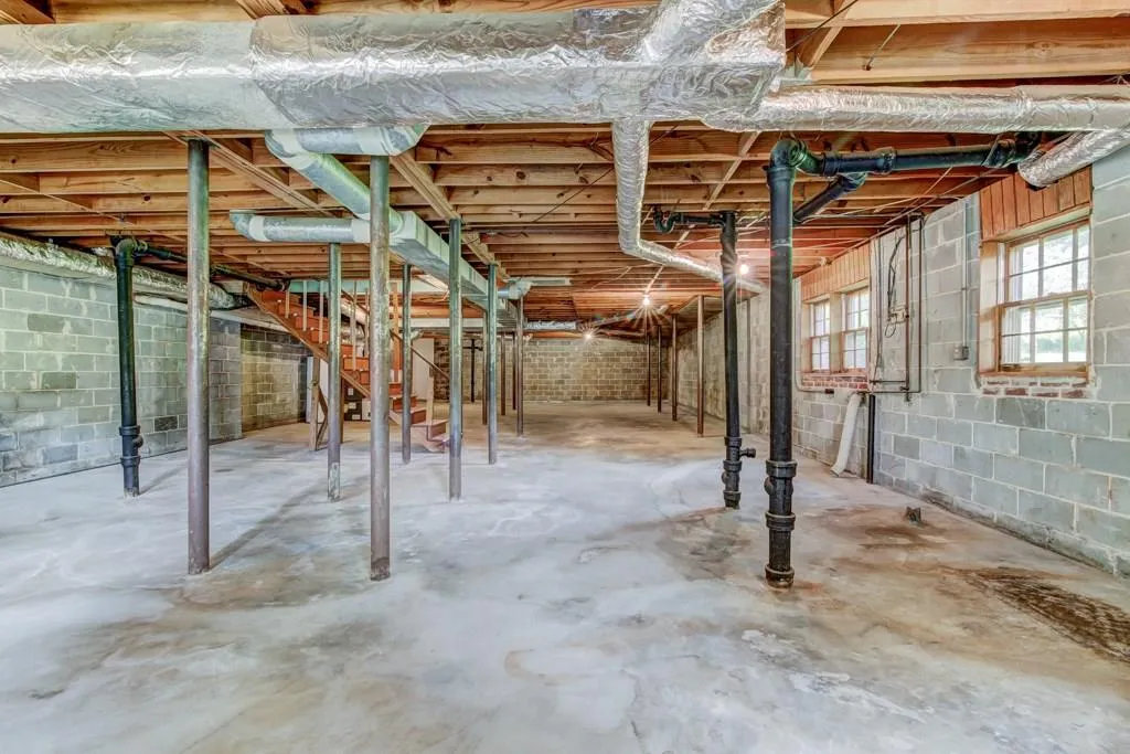 435 Elden Drive, Sandy Springs, Georgia 30342, 3 Bedrooms Bedrooms, ,2 BathroomsBathrooms,Residential,Sold,435 Elden Drive,6062749