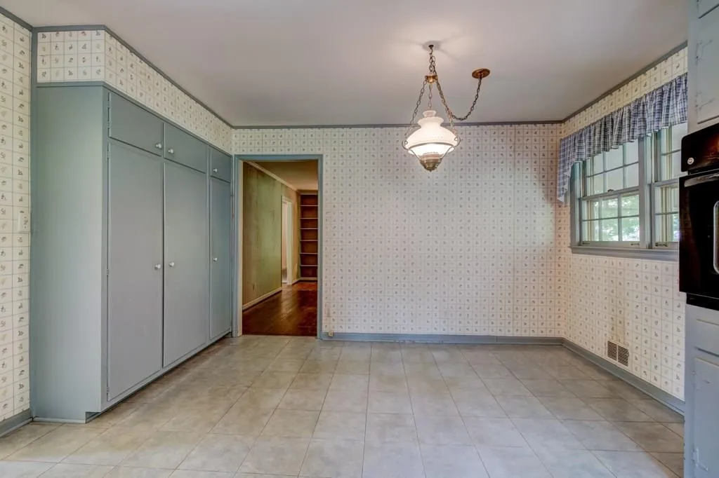 435 Elden Drive, Sandy Springs, Georgia 30342, 3 Bedrooms Bedrooms, ,2 BathroomsBathrooms,Residential,Sold,435 Elden Drive,6062749