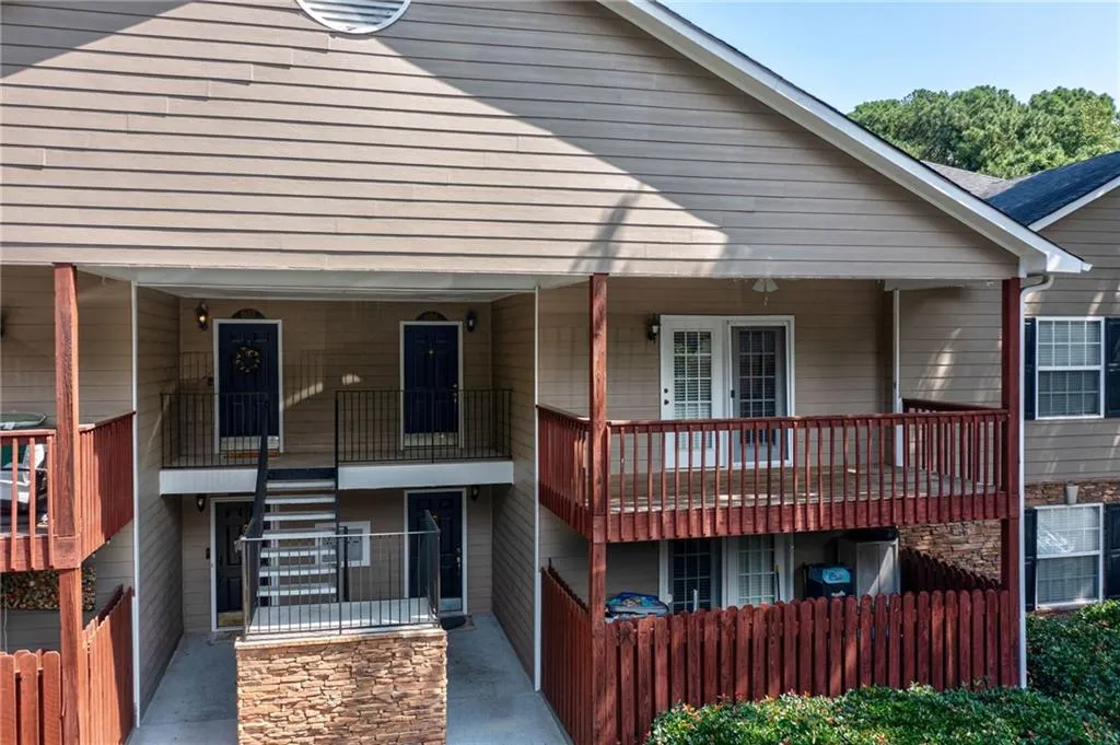 604 Brighton Point, Sandy Springs, Georgia 30328, 2 Bedrooms Bedrooms, ,2 BathroomsBathrooms,Residential,Sold,604 Brighton Point,7261436