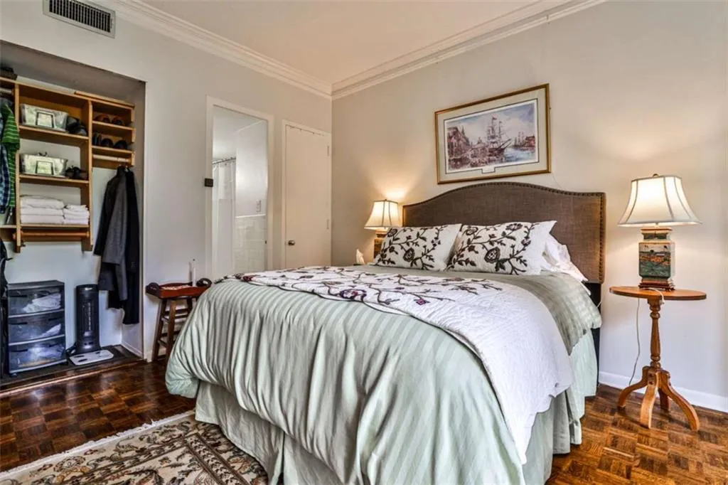 130 26th Street Unit 402, Atlanta, Georgia 30309, 2 Bedrooms Bedrooms, ,1 BathroomBathrooms,Residential,For Sale,130 26th Street Unit 402,7573545