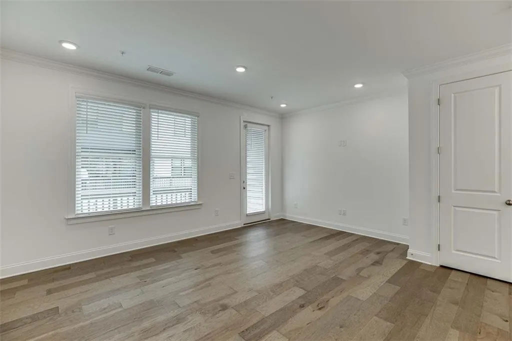 6543 Beacon Drive Unit 378, Sandy Springs, Georgia 30328, 3 Bedrooms Bedrooms, ,3 BathroomsBathrooms,Residential,Sold,6543 Beacon Drive Unit 378,7064986