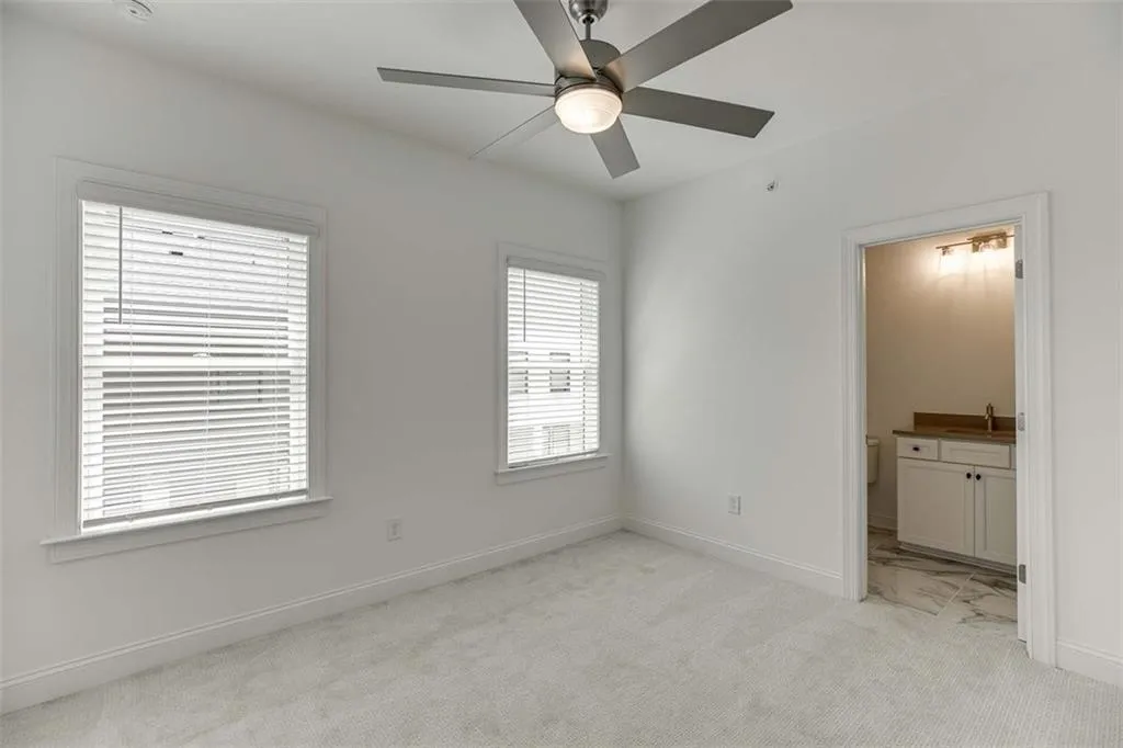 6543 Beacon Drive Unit 378, Sandy Springs, Georgia 30328, 3 Bedrooms Bedrooms, ,3 BathroomsBathrooms,Residential,Sold,6543 Beacon Drive Unit 378,7064986