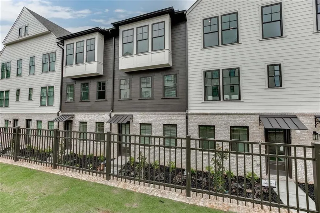 6543 Beacon Drive Unit 378, Sandy Springs, Georgia 30328, 3 Bedrooms Bedrooms, ,3 BathroomsBathrooms,Residential,Sold,6543 Beacon Drive Unit 378,7064986