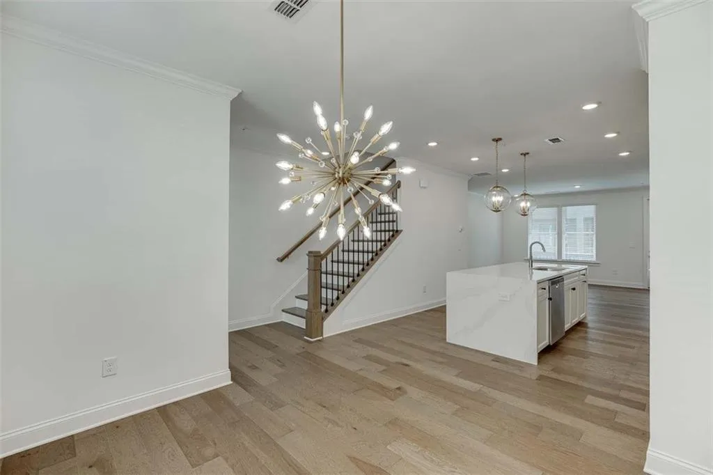 6543 Beacon Drive Unit 378, Sandy Springs, Georgia 30328, 3 Bedrooms Bedrooms, ,3 BathroomsBathrooms,Residential,Sold,6543 Beacon Drive Unit 378,7064986