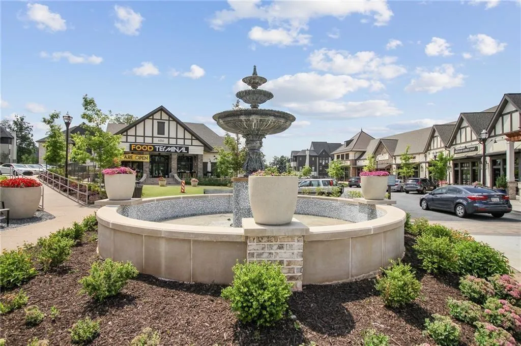 Surrounding community with a residential view