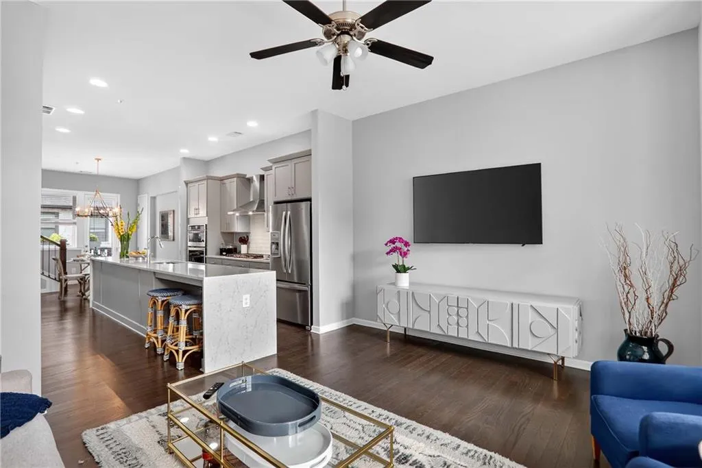 6607 Sterling Drive, Sandy Springs, Georgia 30328, 2 Bedrooms Bedrooms, ,2 BathroomsBathrooms,Residential,For Sale,6607 Sterling Drive,7637245