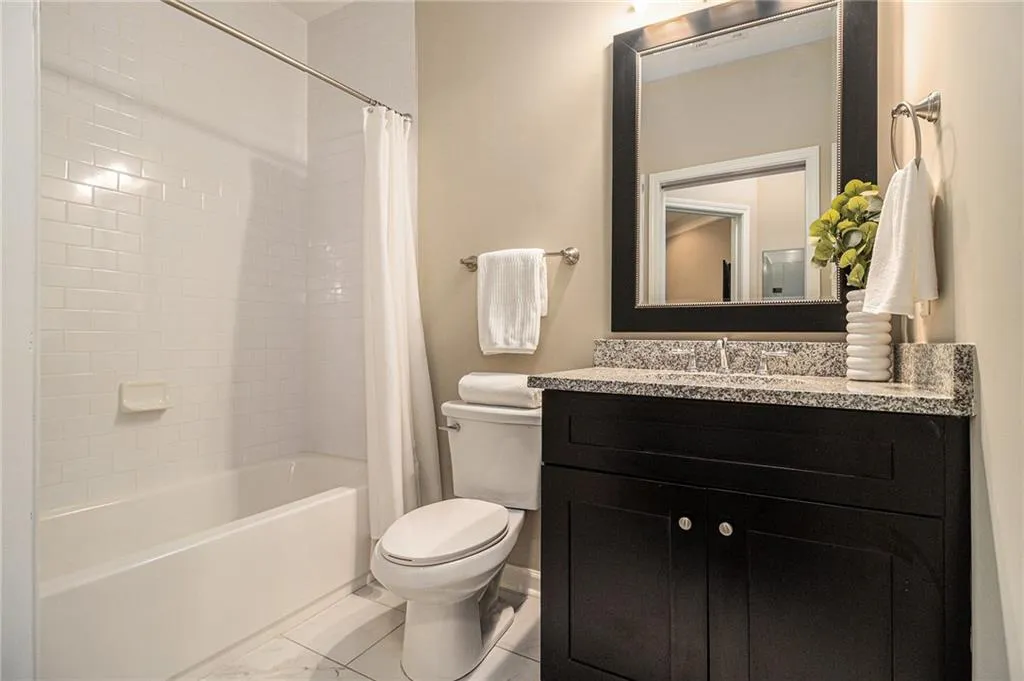10 Perimeter Summit Boulevard Ne Unit 4134, Atlanta, Georgia 30319, 2 Bedrooms Bedrooms, ,2 BathroomsBathrooms,Residential,For Sale,10 Perimeter Summit Boulevard Ne Unit 4134,7636511