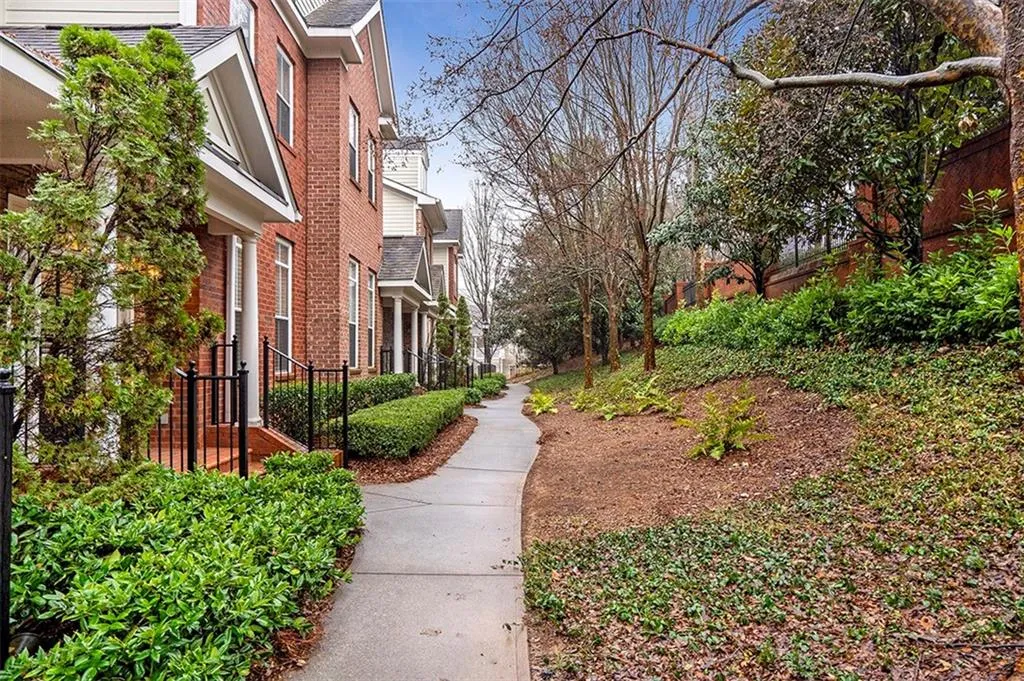 5408 Glenridge Cove, Atlanta, Georgia 30342, 3 Bedrooms Bedrooms, ,2 BathroomsBathrooms,Residential,Sold,5408 Glenridge Cove,7151414