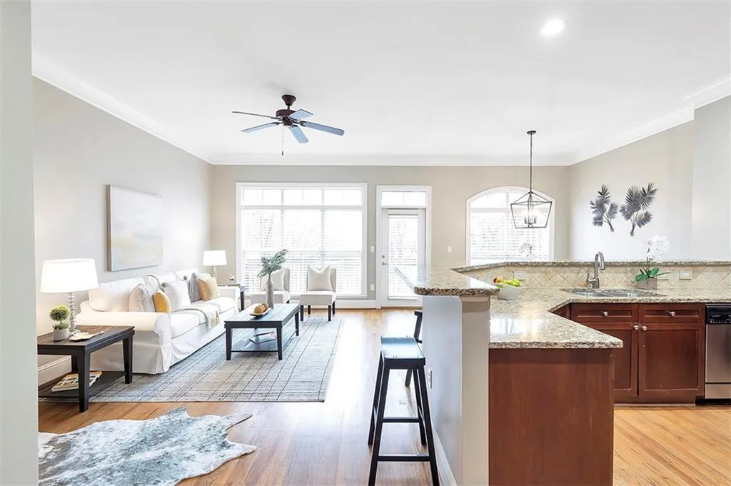 5408 Glenridge Cove, Atlanta, Georgia 30342, 3 Bedrooms Bedrooms, ,2 BathroomsBathrooms,Residential,Sold,5408 Glenridge Cove,7151414