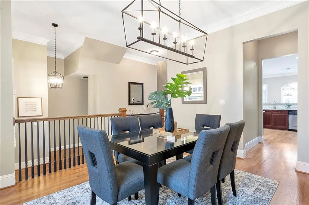 5408 Glenridge Cove, Atlanta, Georgia 30342, 3 Bedrooms Bedrooms, ,2 BathroomsBathrooms,Residential,Sold,5408 Glenridge Cove,7151414