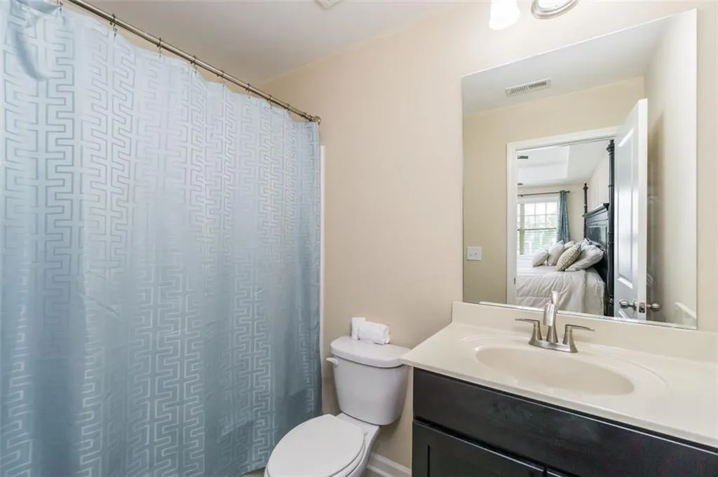 7585 Highland Bluff, Atlanta, Georgia 30328, 3 Bedrooms Bedrooms, ,3 BathroomsBathrooms,Residential,Sold,7585 Highland Bluff,6956690