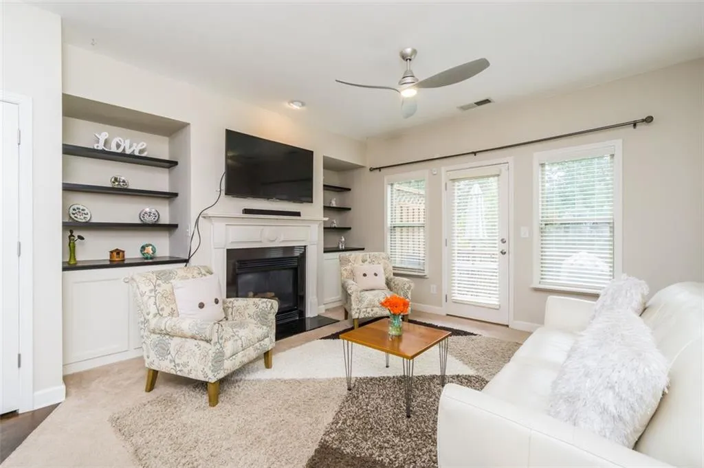 7585 Highland Bluff, Atlanta, Georgia 30328, 3 Bedrooms Bedrooms, ,3 BathroomsBathrooms,Residential,Sold,7585 Highland Bluff,6956690