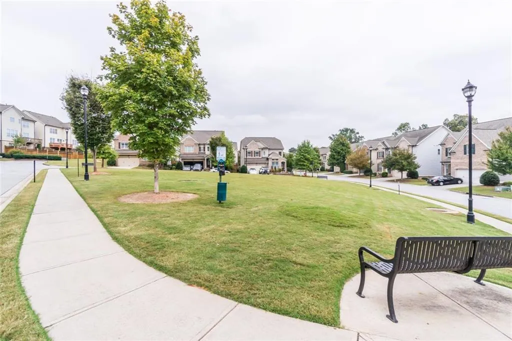 7585 Highland Bluff, Atlanta, Georgia 30328, 3 Bedrooms Bedrooms, ,3 BathroomsBathrooms,Residential,Sold,7585 Highland Bluff,6956690