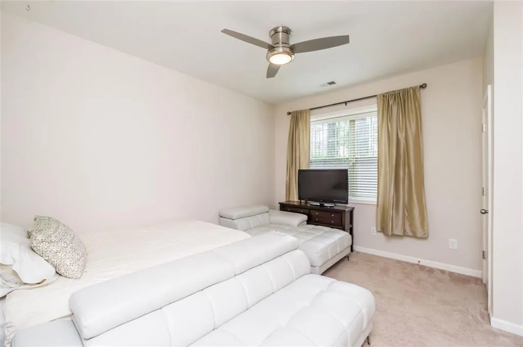 7585 Highland Bluff, Atlanta, Georgia 30328, 3 Bedrooms Bedrooms, ,3 BathroomsBathrooms,Residential,Sold,7585 Highland Bluff,6956690