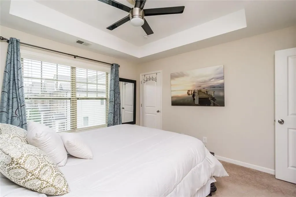 7585 Highland Bluff, Atlanta, Georgia 30328, 3 Bedrooms Bedrooms, ,3 BathroomsBathrooms,Residential,Sold,7585 Highland Bluff,6956690