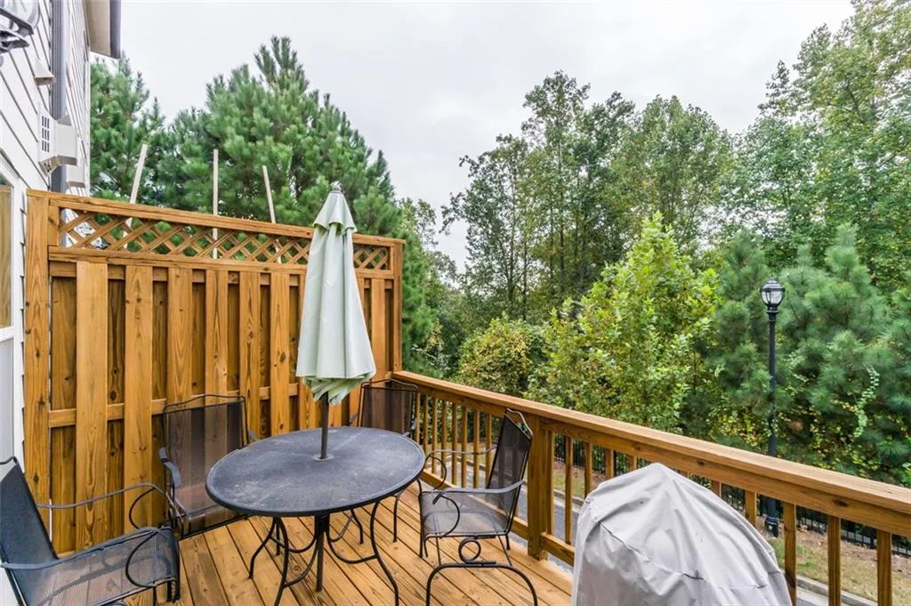 7585 Highland Bluff, Atlanta, Georgia 30328, 3 Bedrooms Bedrooms, ,3 BathroomsBathrooms,Residential,Sold,7585 Highland Bluff,6956690