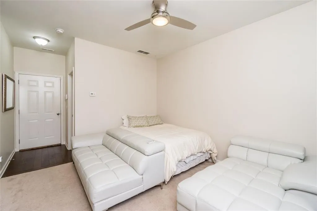 7585 Highland Bluff, Atlanta, Georgia 30328, 3 Bedrooms Bedrooms, ,3 BathroomsBathrooms,Residential,Sold,7585 Highland Bluff,6956690