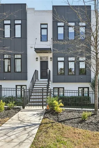 1108 Briar Cove Circle, Atlanta, Georgia 30329